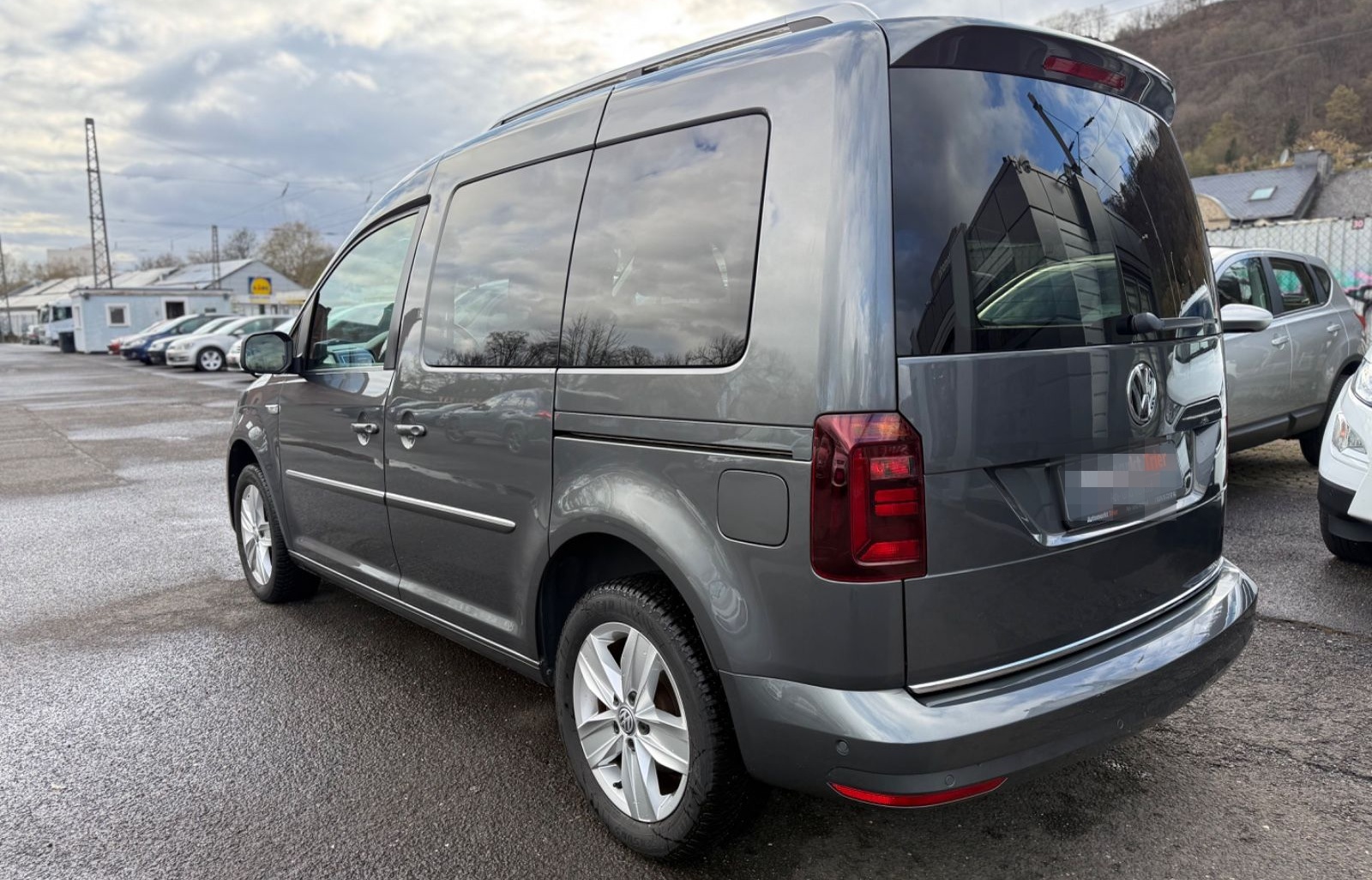 Volkswagen Caddy! Automatik! Kamera! Wenig KM! 1. Hand! foto 3