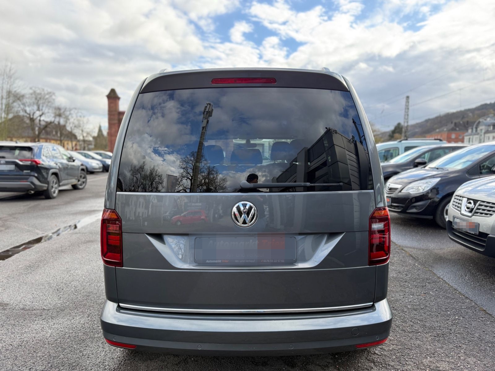 Volkswagen Caddy! Automatik! Kamera! Wenig KM! 1. Hand! foto 4