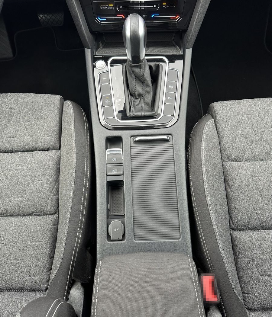 Volkswagen Passat GTE Hybrid NAV+LED+KAM+AHK+1HAND+17ZO+PP foto 14