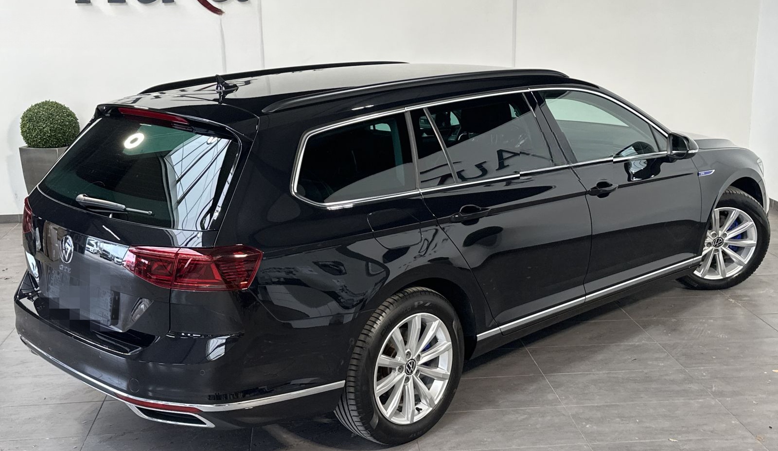 Volkswagen Passat GTE Hybrid NAV+LED+KAM+AHK+1HAND+17ZO+PP foto 5