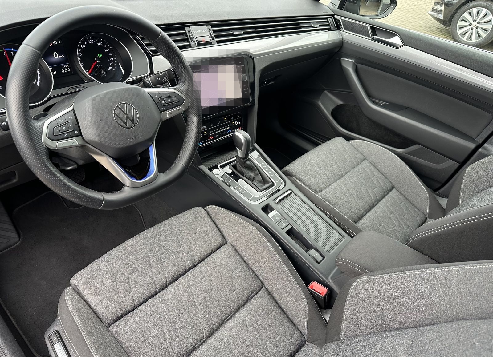 Volkswagen Passat GTE Hybrid NAV+LED+KAM+AHK+1HAND+17ZO+PP foto 9