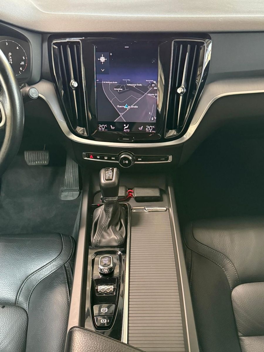 Volvo V60 Cross Country D3 AWD Geartronic Pro foto 17