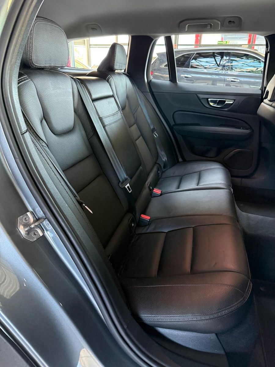 Volvo V60 Cross Country D3 AWD Geartronic Pro foto 25