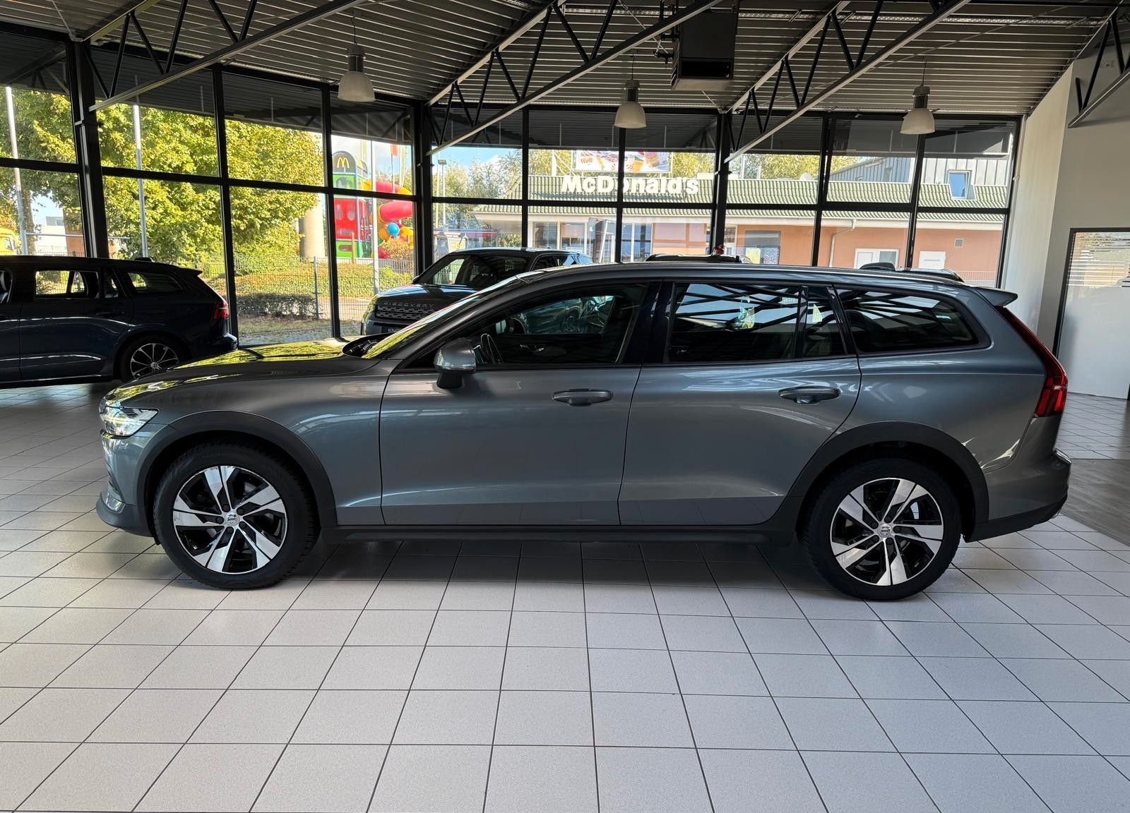 Volvo V60 Cross Country D3 AWD Geartronic Pro foto 5