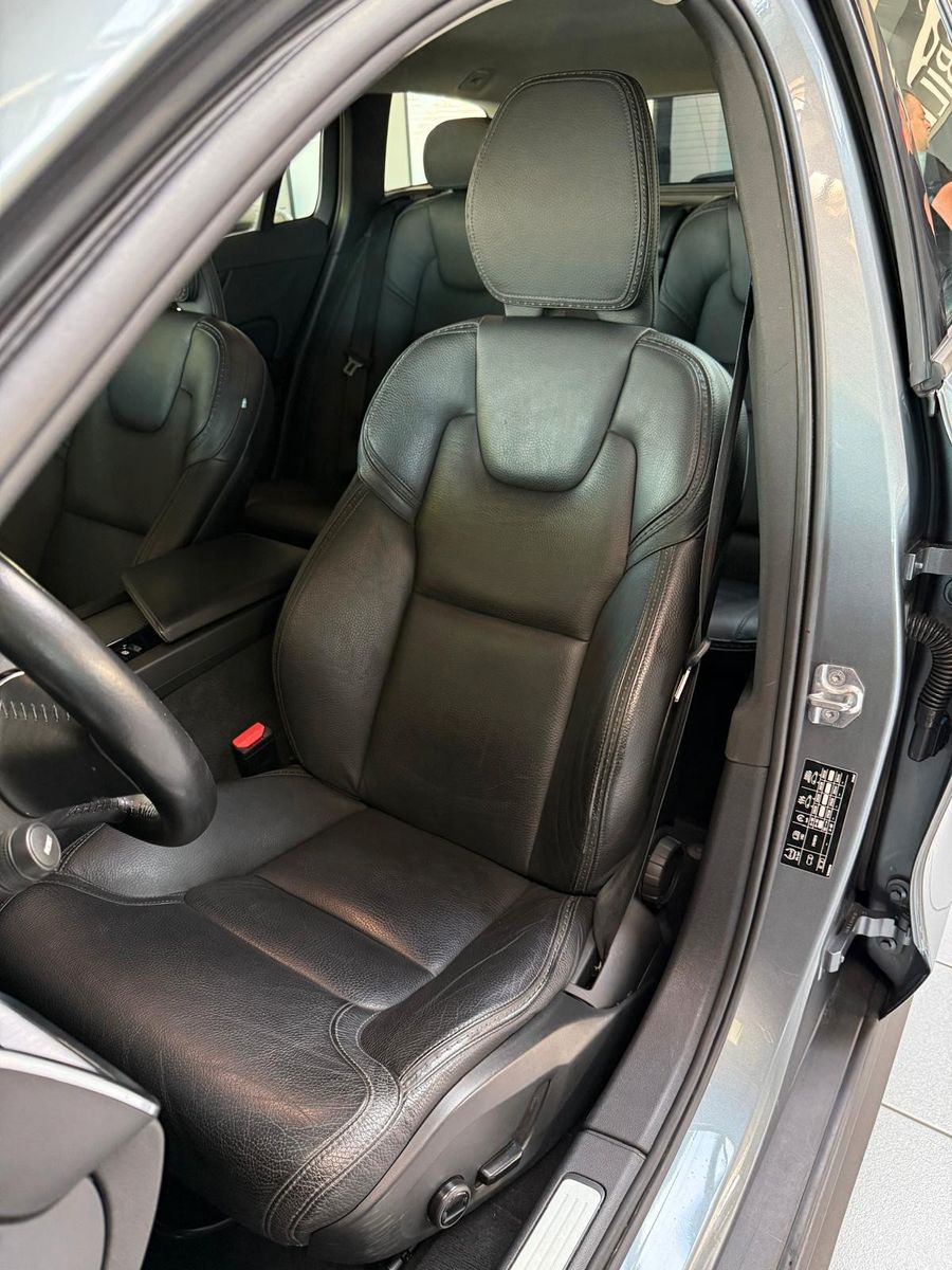 Volvo V60 Cross Country D3 AWD Geartronic Pro foto 10