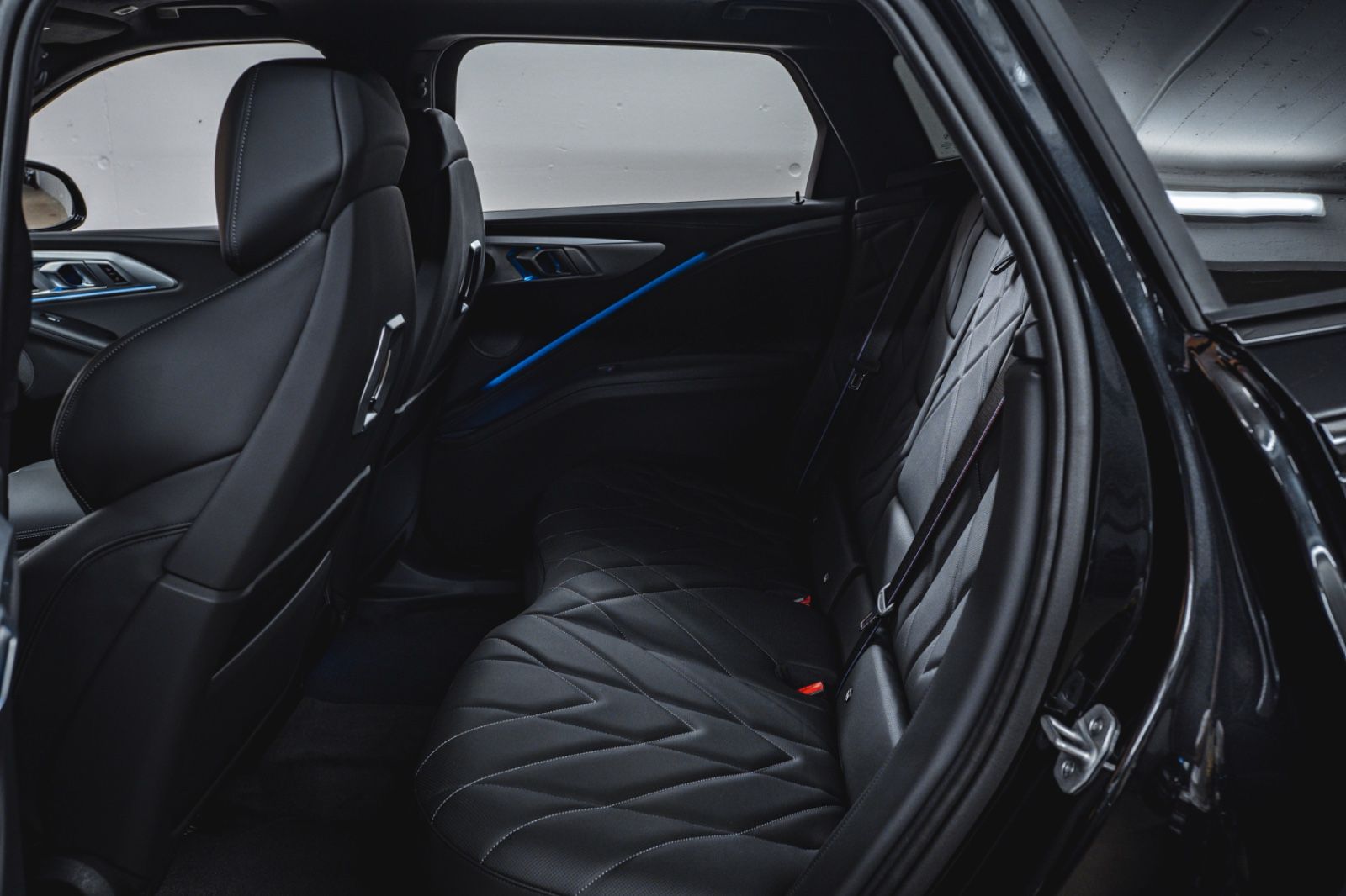 BMW XM NEW SERVICE NEW WHEELS FULL OPTIONS  foto 13