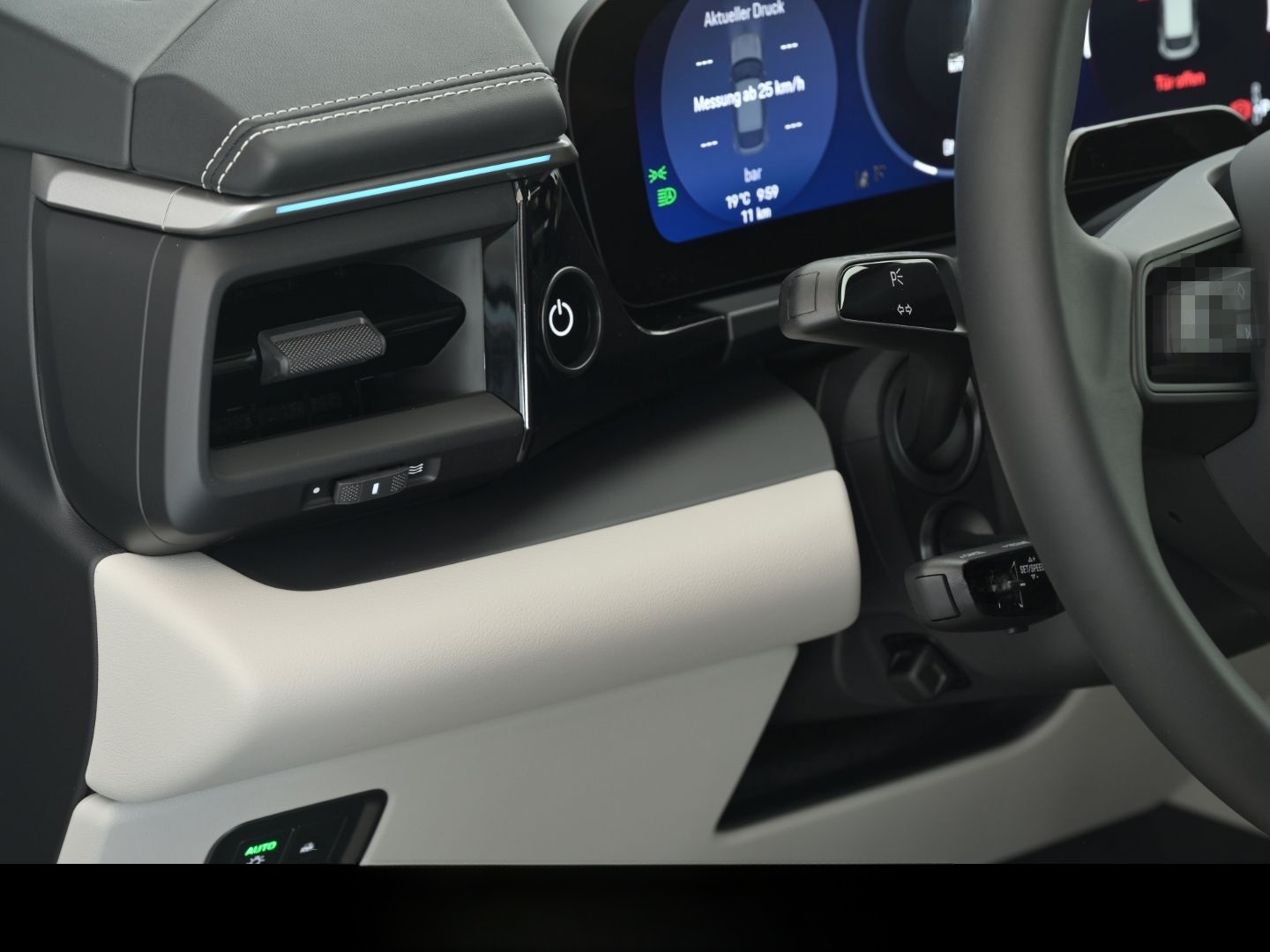 Porsche Macan 4 LUFT PANO BOSE MATRIX Abstandstempostat foto 12