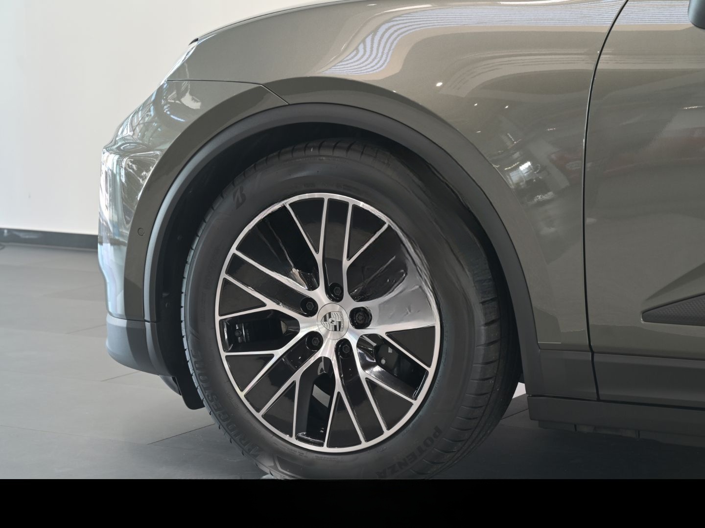 Porsche Macan 4 LUFT PANO BOSE MATRIX Abstandstempostat foto 10