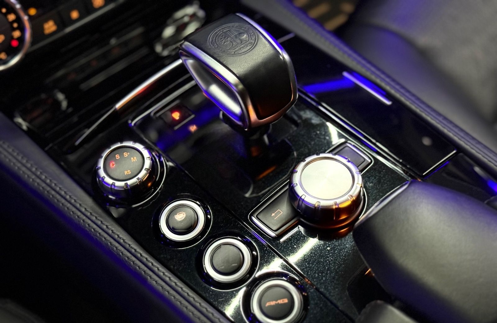 Mercedes-Benz CLS 63 AMG *PERFORMANCE*KAMERA*CARBON*VOLL*19.Z* foto 25