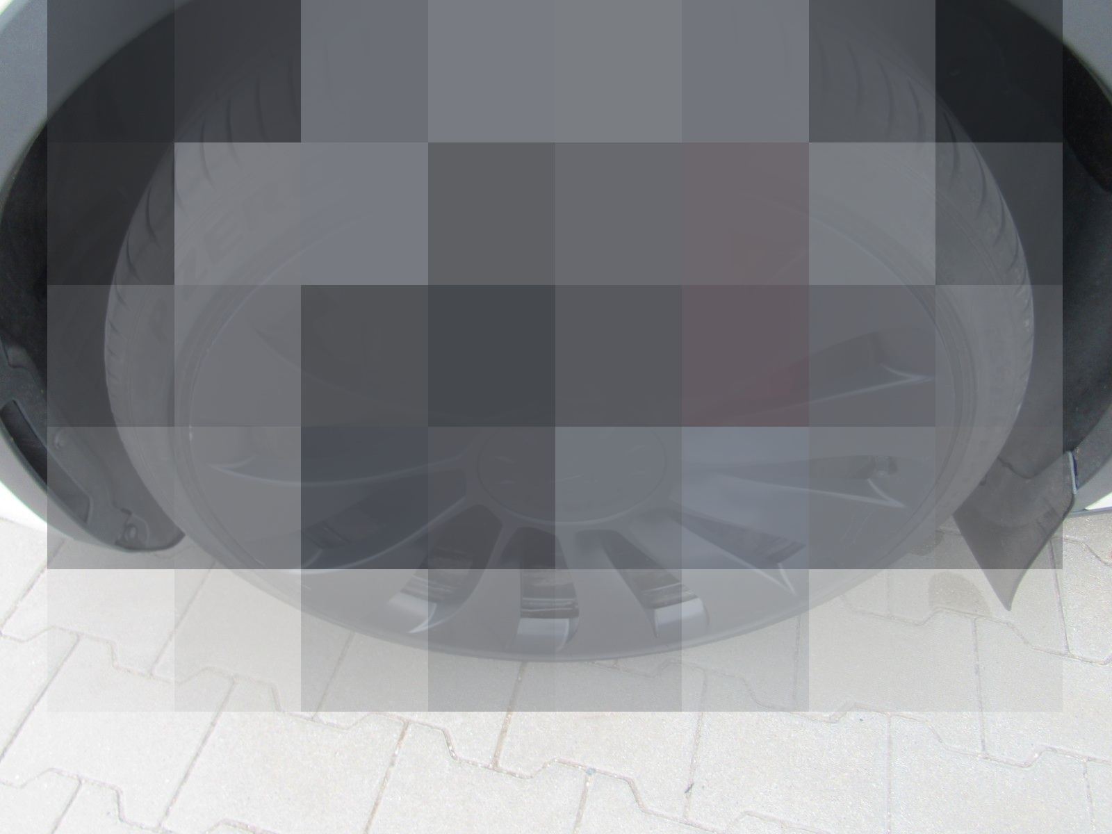 Tesla Model Y Performance Dual, AHK, SOH 92,0%, Grünh. foto 11