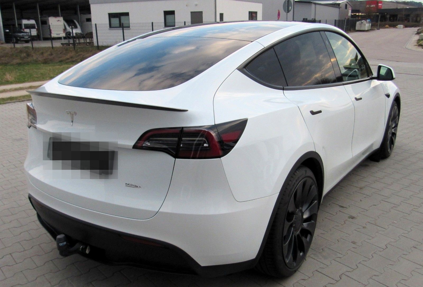 Tesla Model Y Performance Dual, AHK, SOH 92,0%, Grünh. foto 4