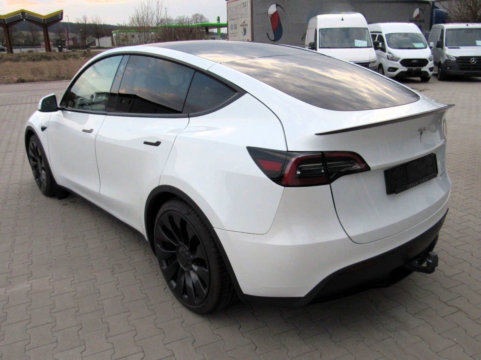 Tesla Model Y Performance Dual, AHK, SOH 92,0%, Grünh. foto 5