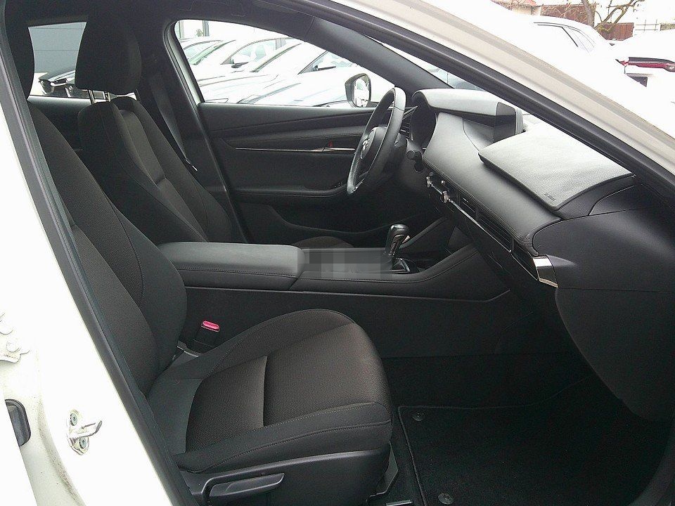 Mazda 3 SKYACTIV X 180 AT Selection BOSE/NAVI/AHK foto 7