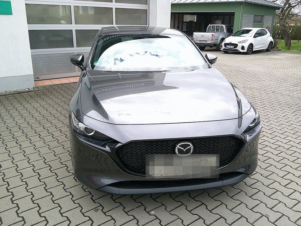 Mazda 3 SKYACTIV X 186 Exclusive NAVI/KAMERA/HUD/WKR foto 5