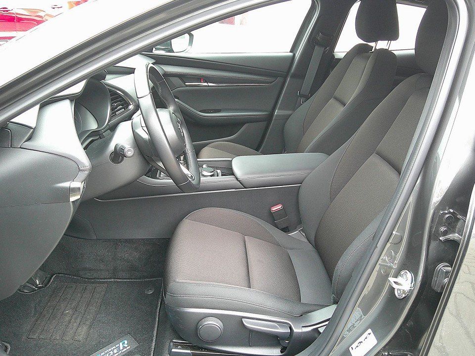 Mazda 3 SKYACTIV X 186 Exclusive NAVI/KAMERA/HUD/WKR foto 6