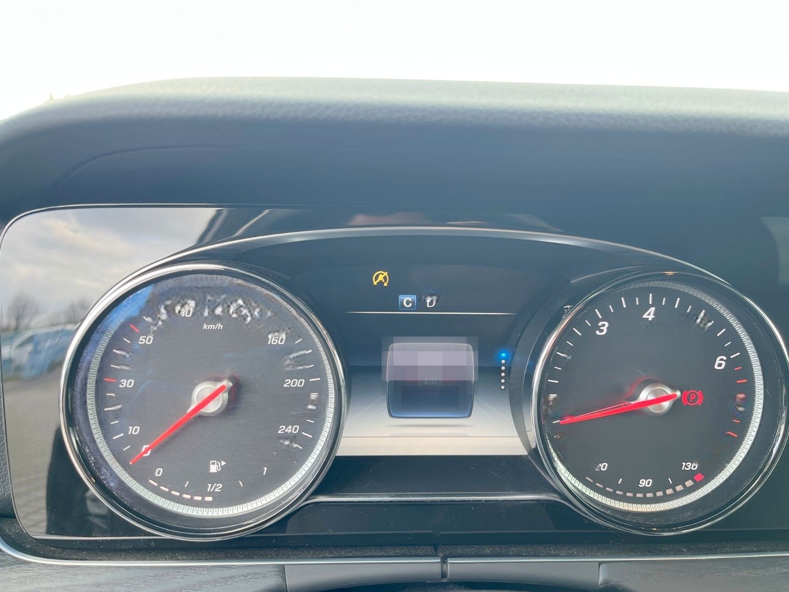 Mercedes-Benz E 200 T Avantgarde Multibeam|AHK|RFK|Park. foto 18