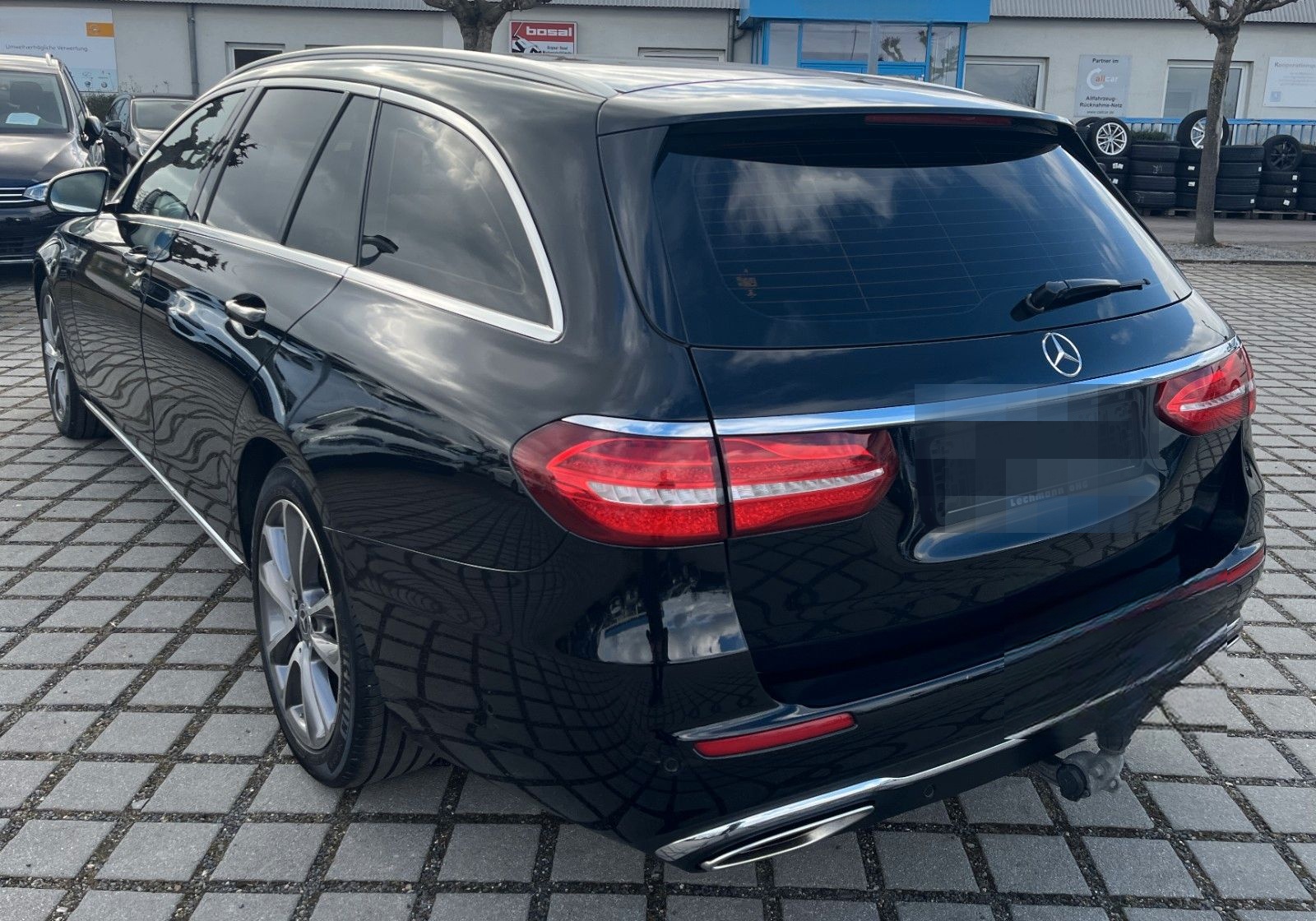 Mercedes-Benz E 200 T Avantgarde Multibeam|AHK|RFK|Park. foto 7