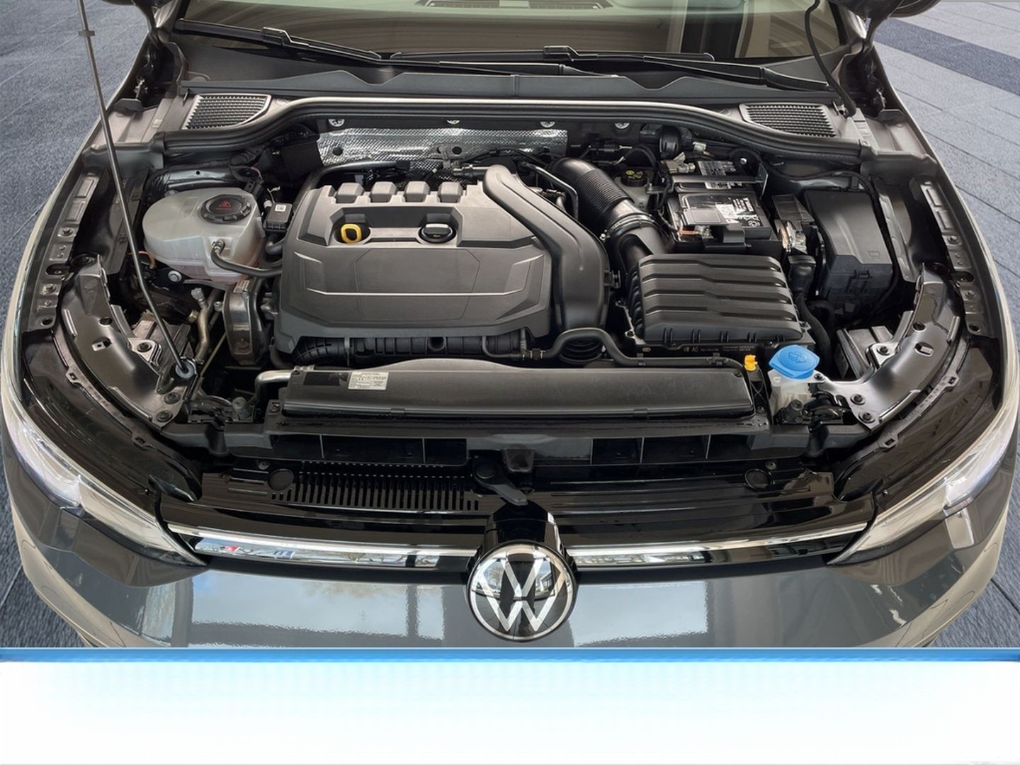 Volkswagen Golf VIII 1.5TSI United StdHZ ACC LED GJR foto 10