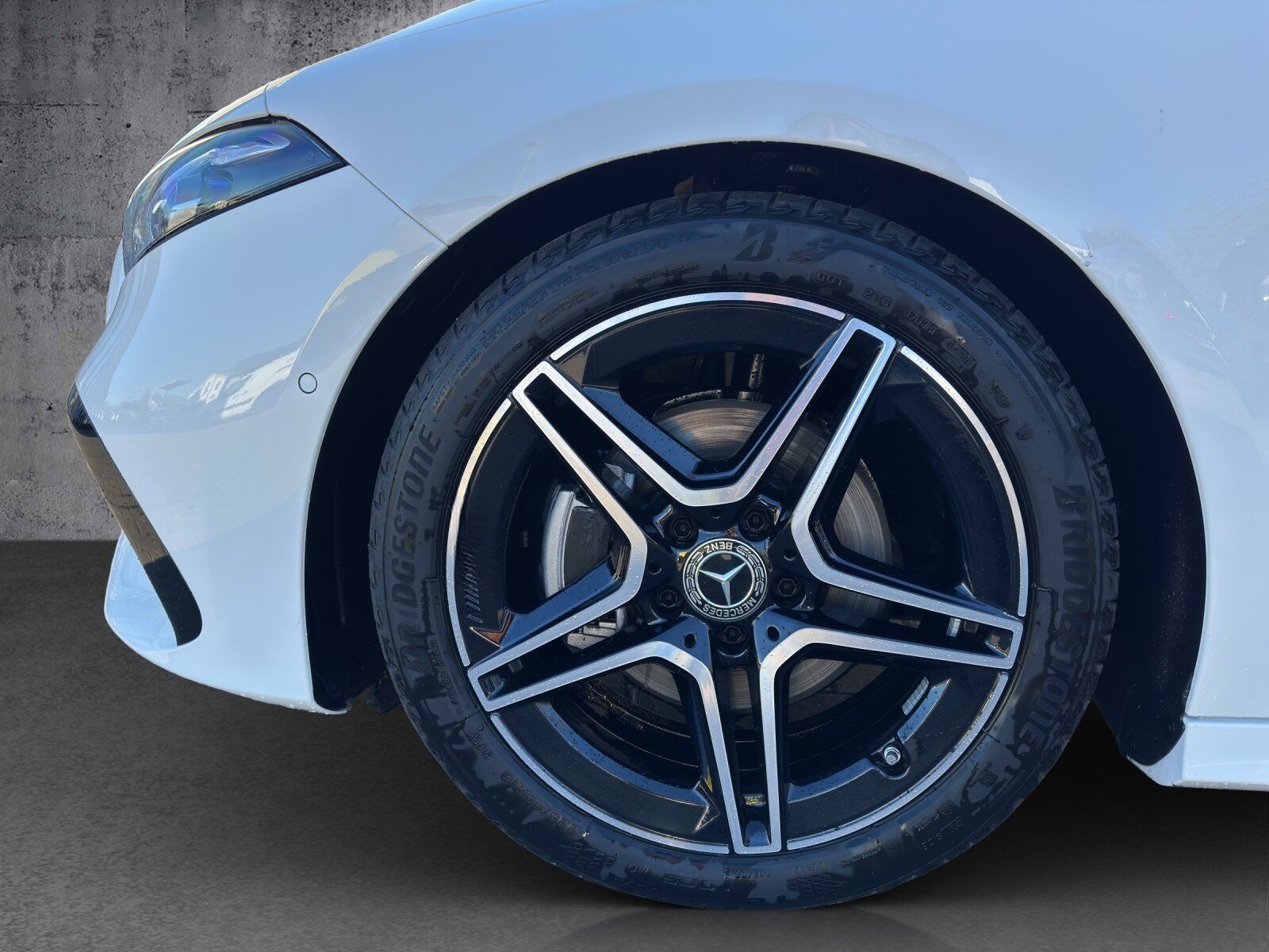 Mercedes-Benz A 200 d AMG+PANO+DISTRO+STANDHZ+MEMORY+AHK+MLED foto 18