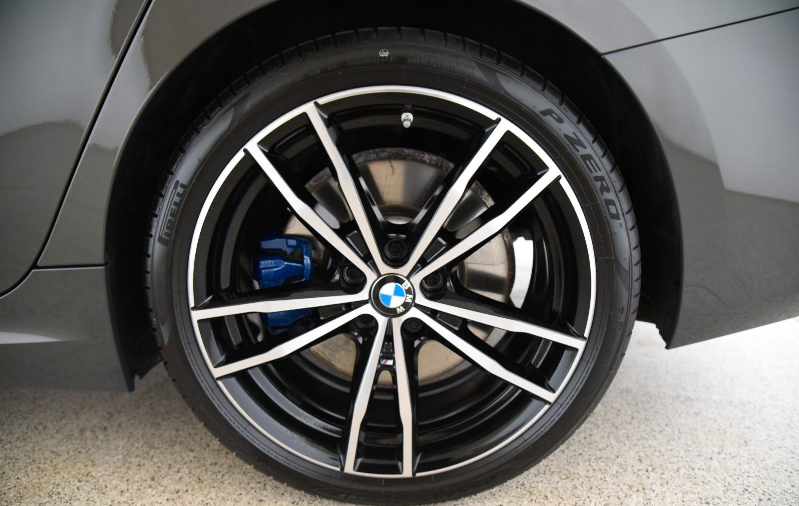 BMW 320d Touring xDrive MSport ACC Pano HUD AHK H&K foto 22