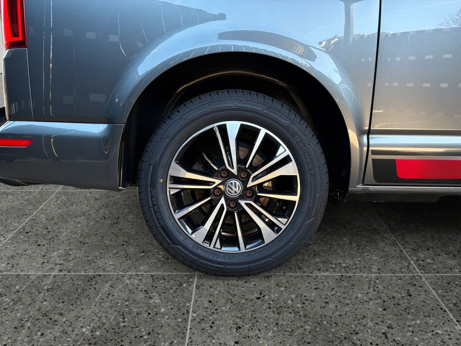 Volkswagen T6.1 Multivan Edition DSG  Virtuel LED Standh foto 20