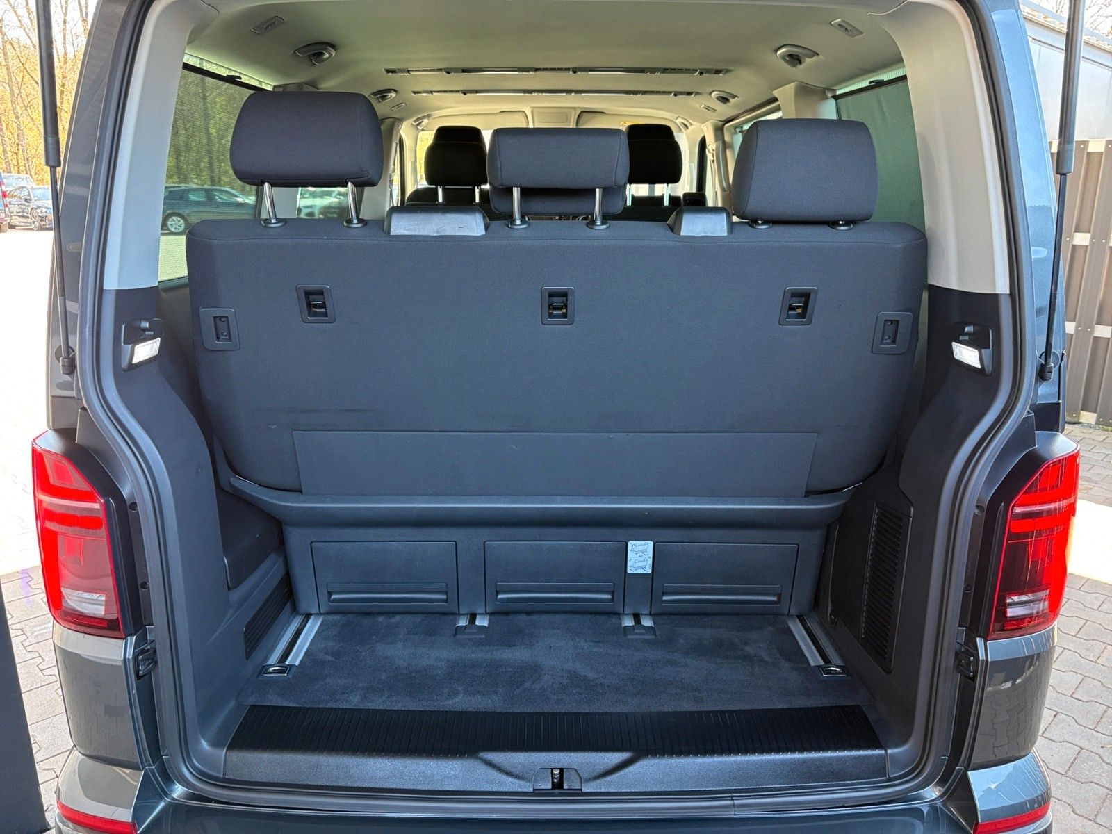 Volkswagen T6.1 Multivan Edition DSG  Virtuel LED Standh foto 7