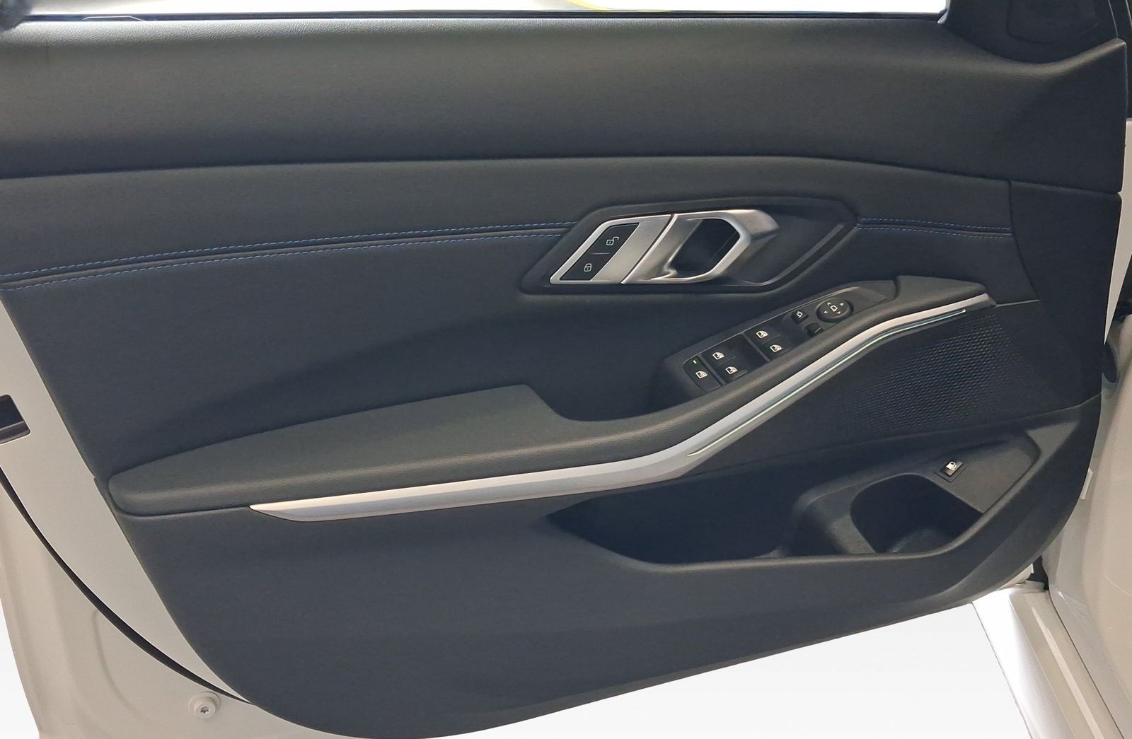 BMW 330e xDrive Lim M Sportpaket Driv/ParkAs HiFi foto 14