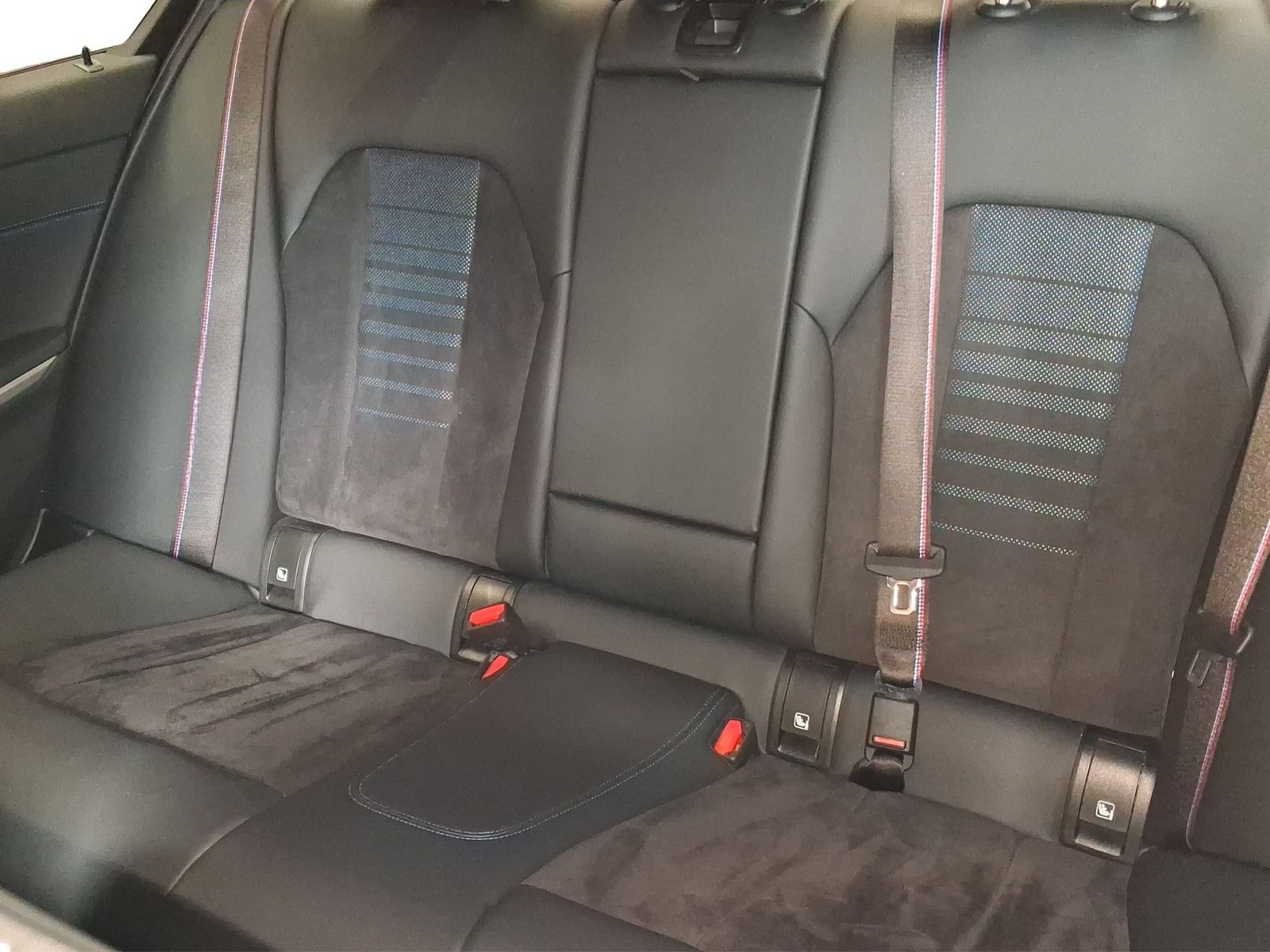 BMW 330e xDrive Lim M Sportpaket Driv/ParkAs HiFi foto 8