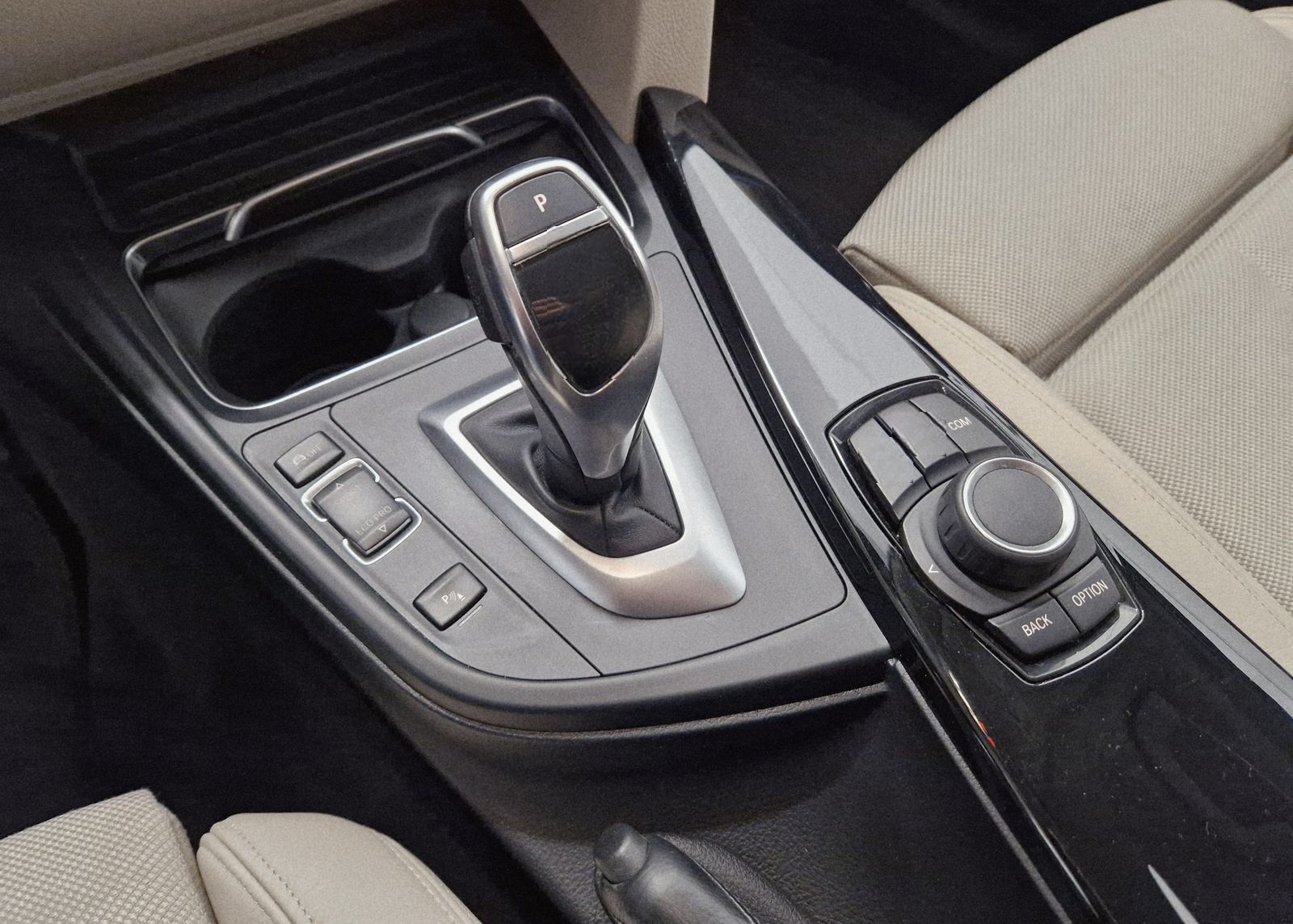 BMW 330 i xDrive Tour. Sport Line, 19 Zoll, AHK  foto 18