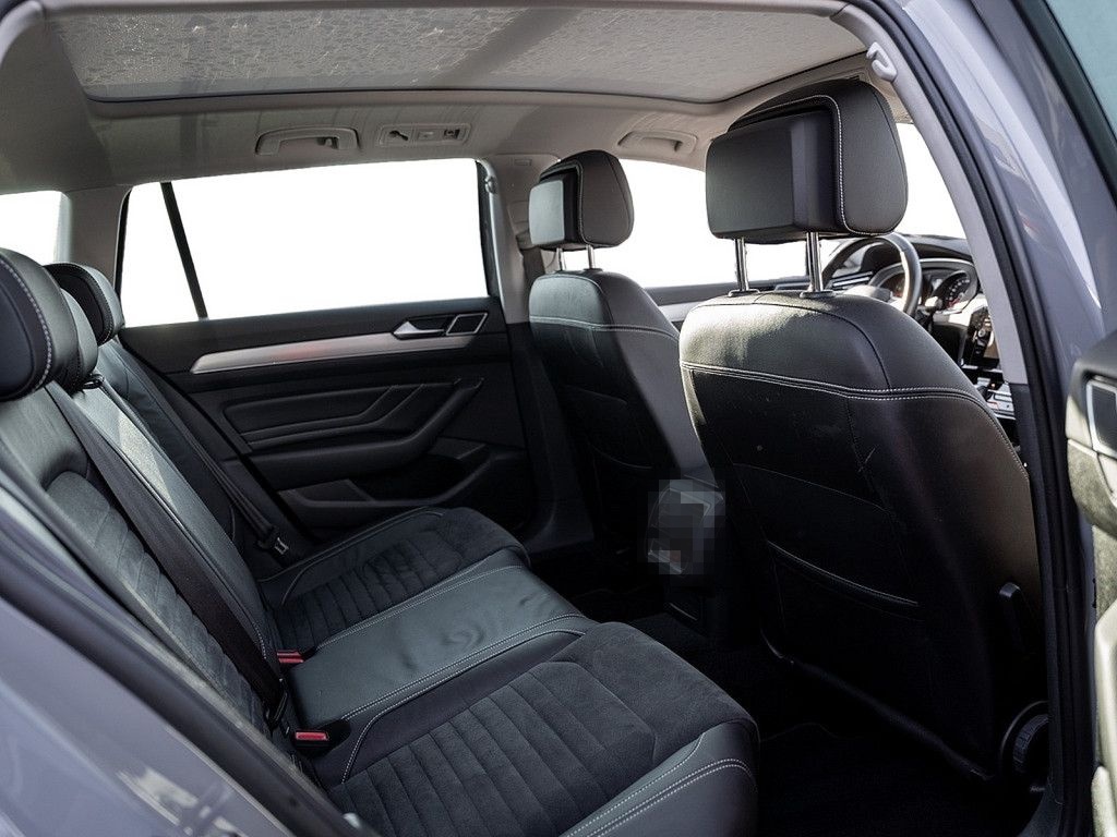 Volkswagen Passat Variant 1.5 TSI Elegance DSG AHK NAVI KAM foto 4