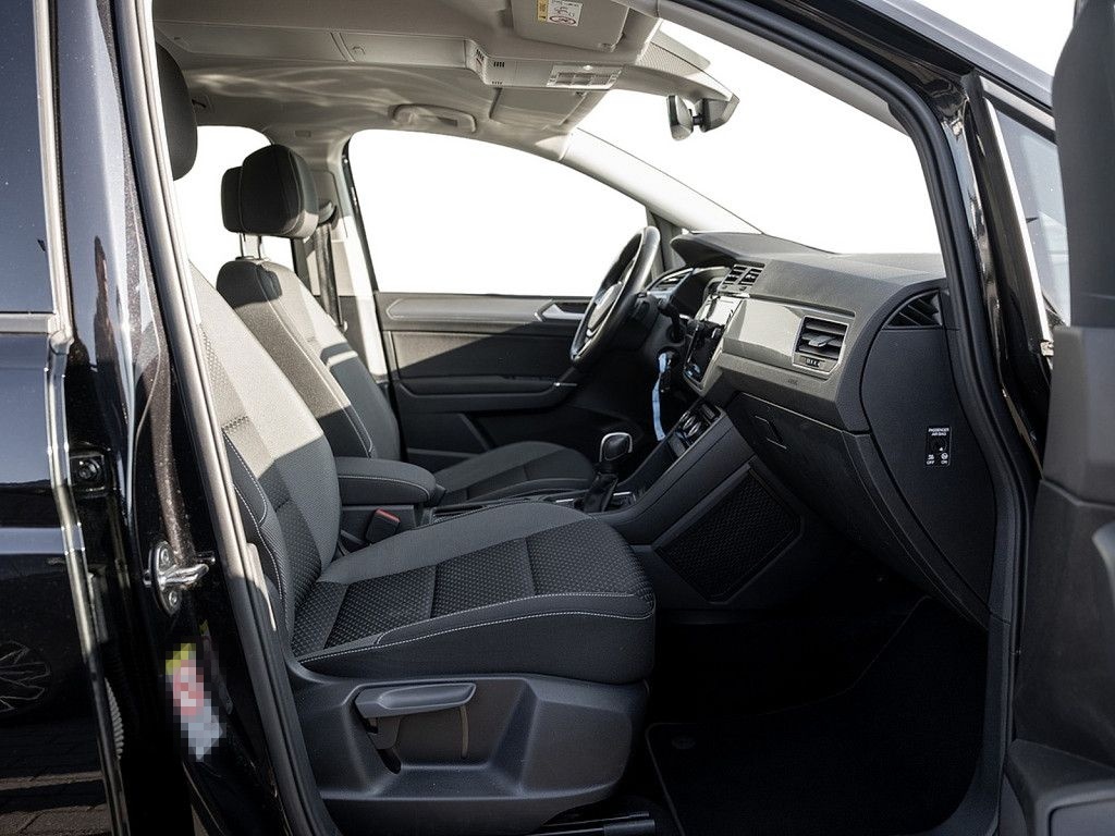 Volkswagen Touran 2.0 TDI Active DSG AHK 7-SITZE KAM NAVI foto 2