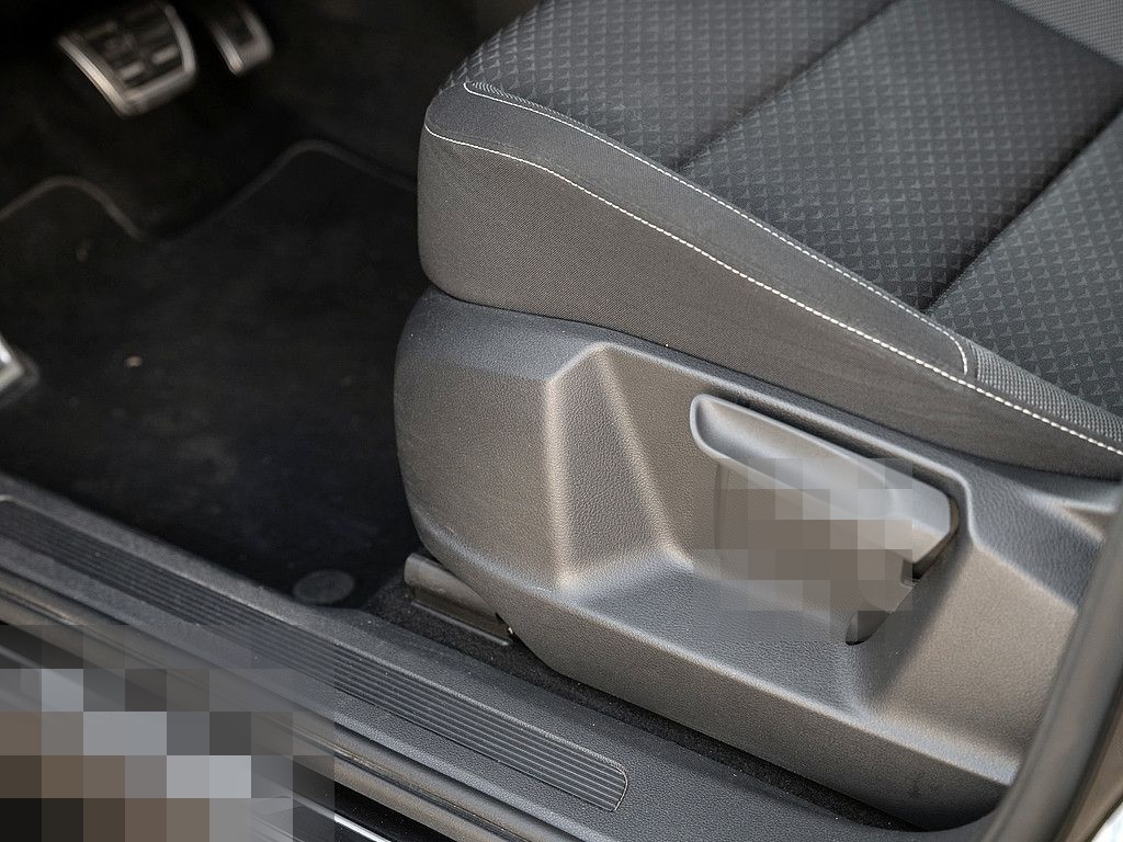 Volkswagen Touran 2.0 TDI Active DSG AHK 7-SITZE KAM NAVI foto 16