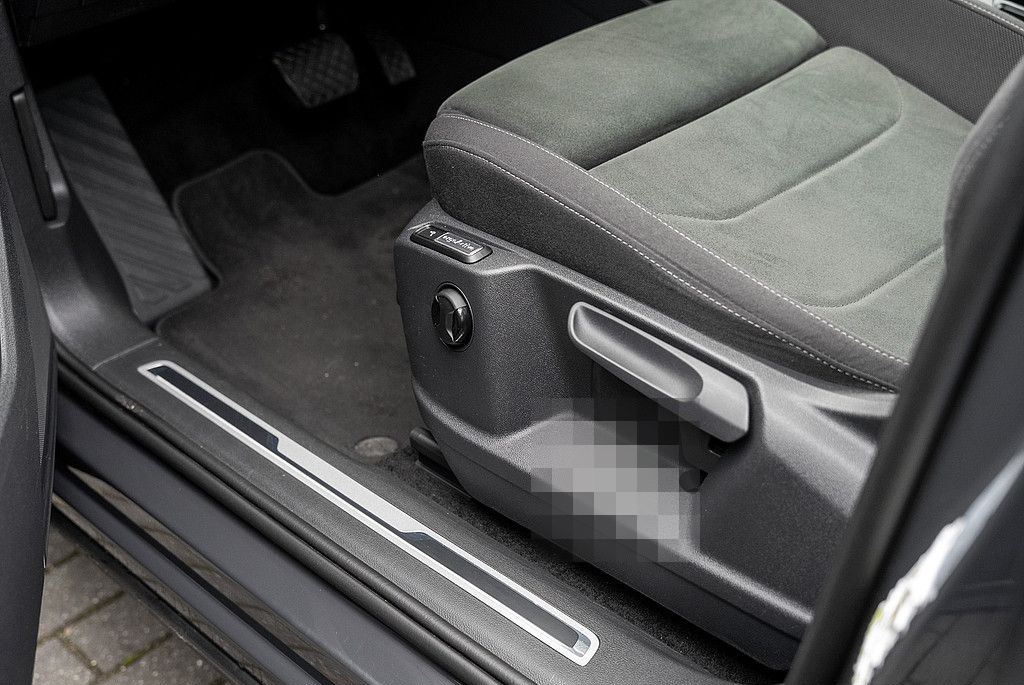 Volkswagen Tiguan 2.0 TDI Life 4M DSG AHK KAM H-K NAVI LED foto 14