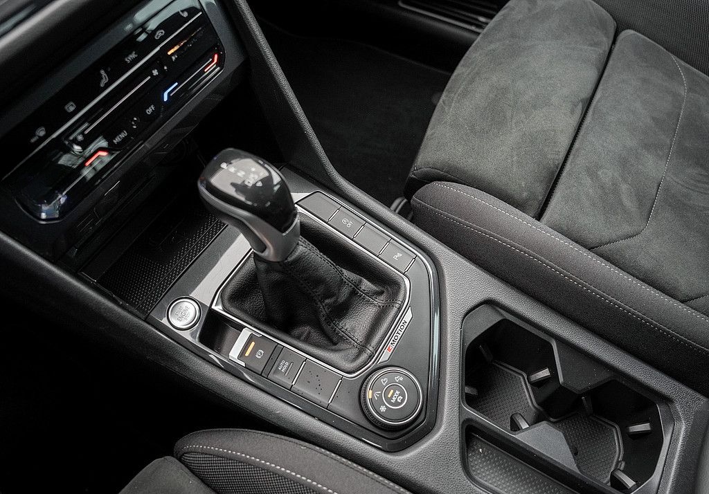 Volkswagen Tiguan 2.0 TDI Life 4M DSG AHK KAM H-K NAVI LED foto 9