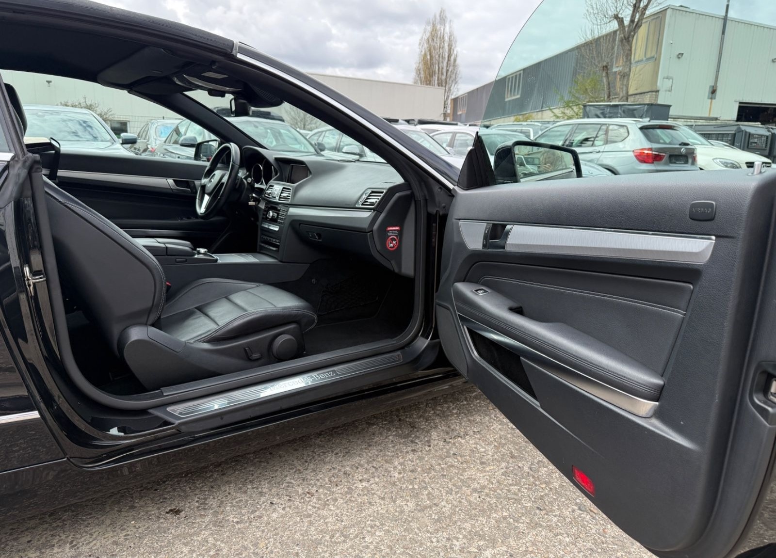 Mercedes-Benz E 200 Cabrio/ Leder Nappa/Kamera/LED/ foto 16