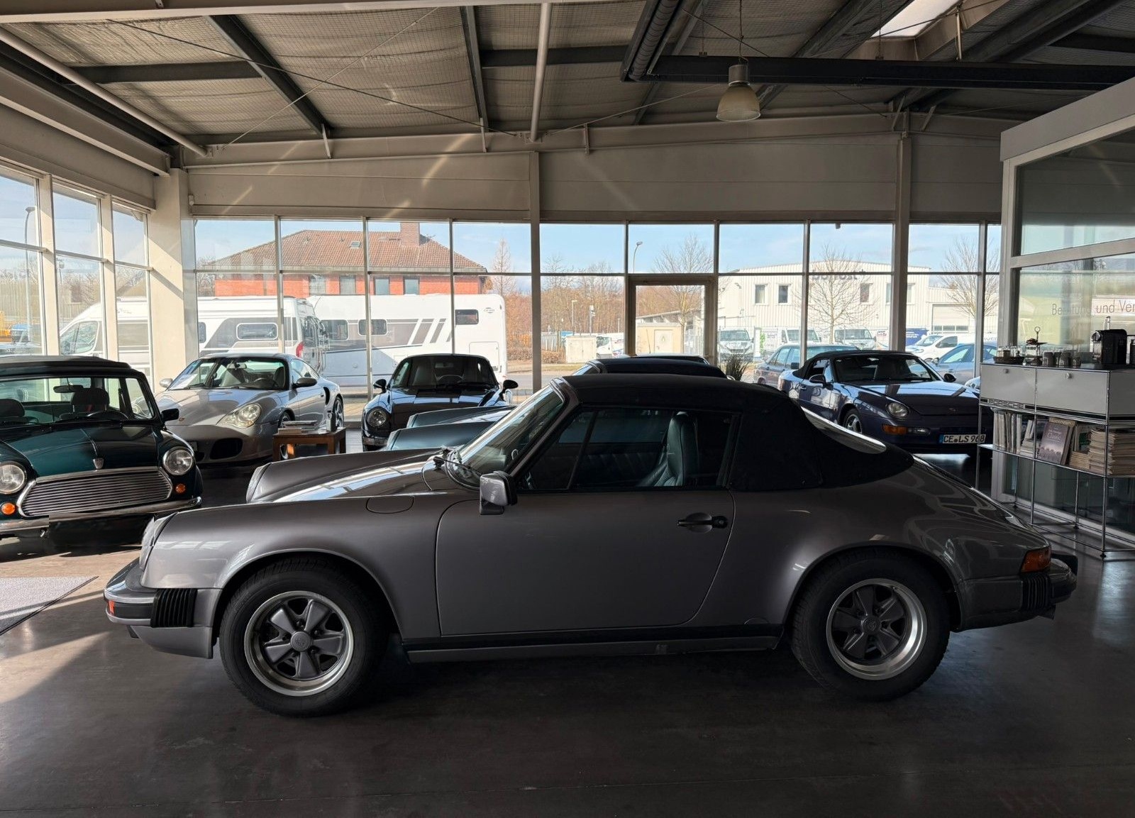 Porsche 911 Carrera 3.2 Cabriolet foto 3
