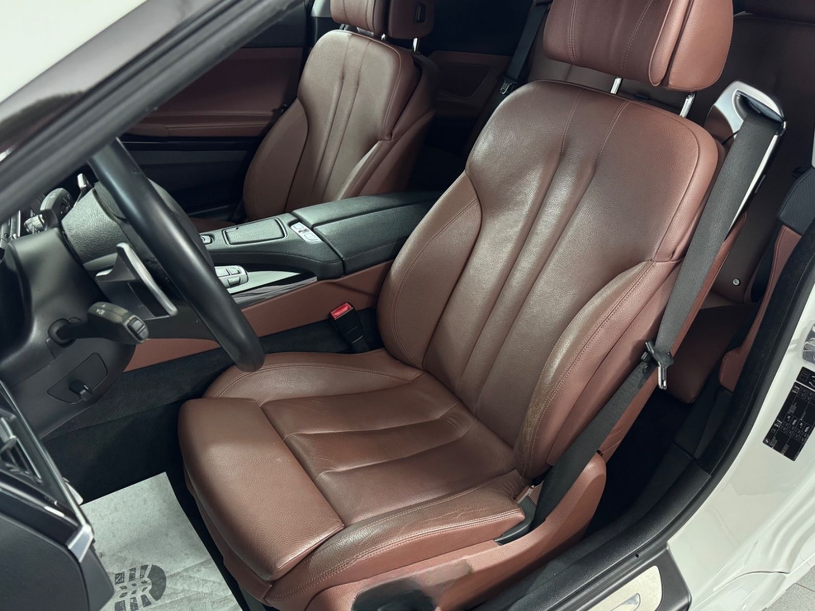 BMW 6 Coupe 640i*Head Up|Soft-Close|Panorama|Kamera* foto 13