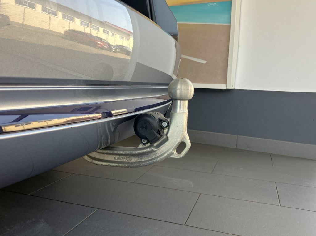 BMW 525d Tour SportLine PANO+ACC+KAM+AHK+HIFI+AL+MEM foto 16