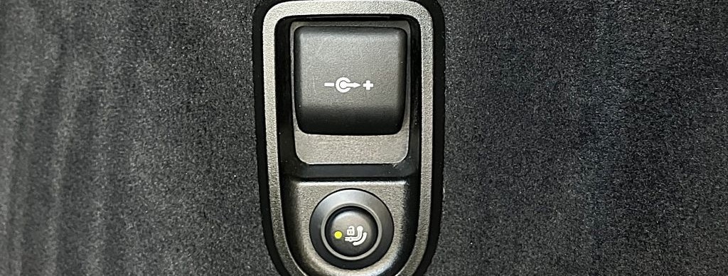 BMW 525d Tour SportLine PANO+ACC+KAM+AHK+HIFI+AL+MEM foto 17
