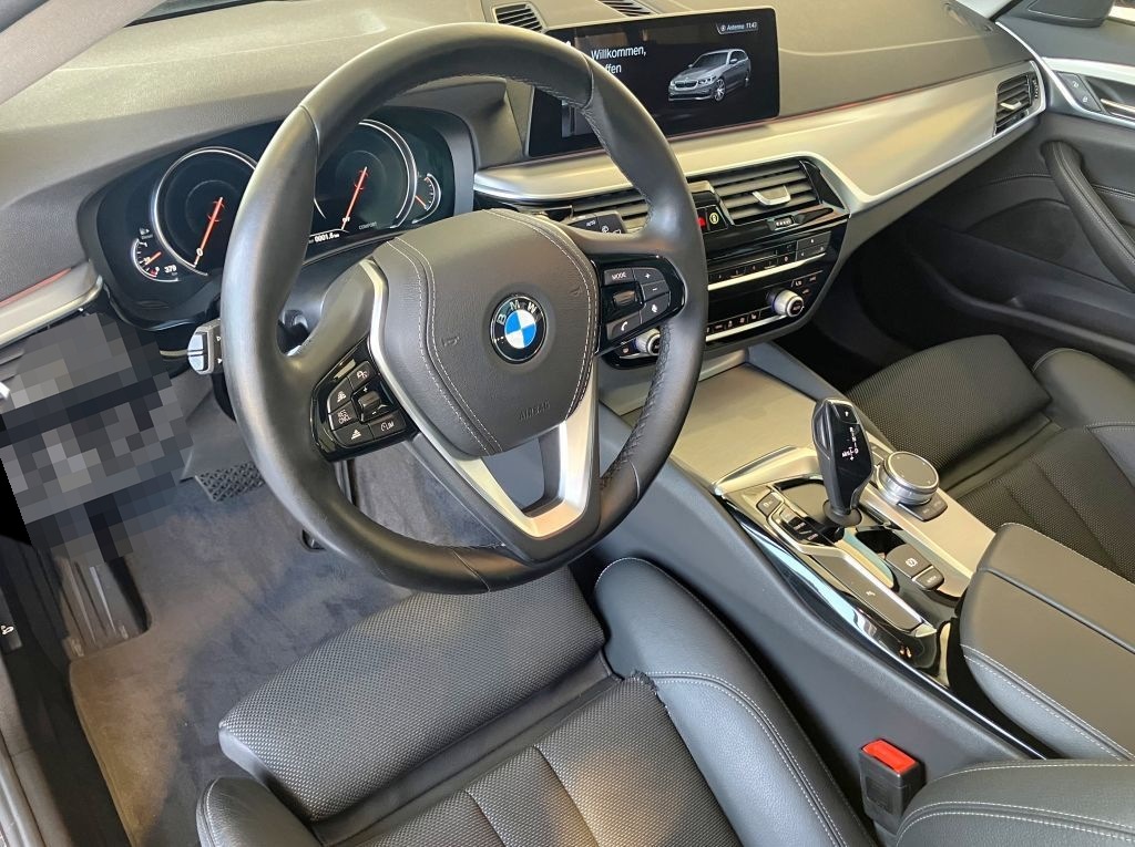BMW 525d Tour SportLine PANO+ACC+KAM+AHK+HIFI+AL+MEM foto 23