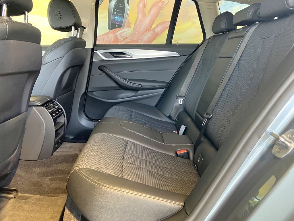 BMW 525d Tour SportLine PANO+ACC+KAM+AHK+HIFI+AL+MEM foto 9
