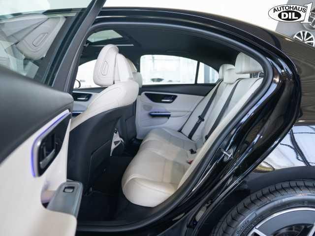 Mercedes-Benz C 200 4Matic *AMG-RÄDER*DISTR.+*1.Hd.* foto 10