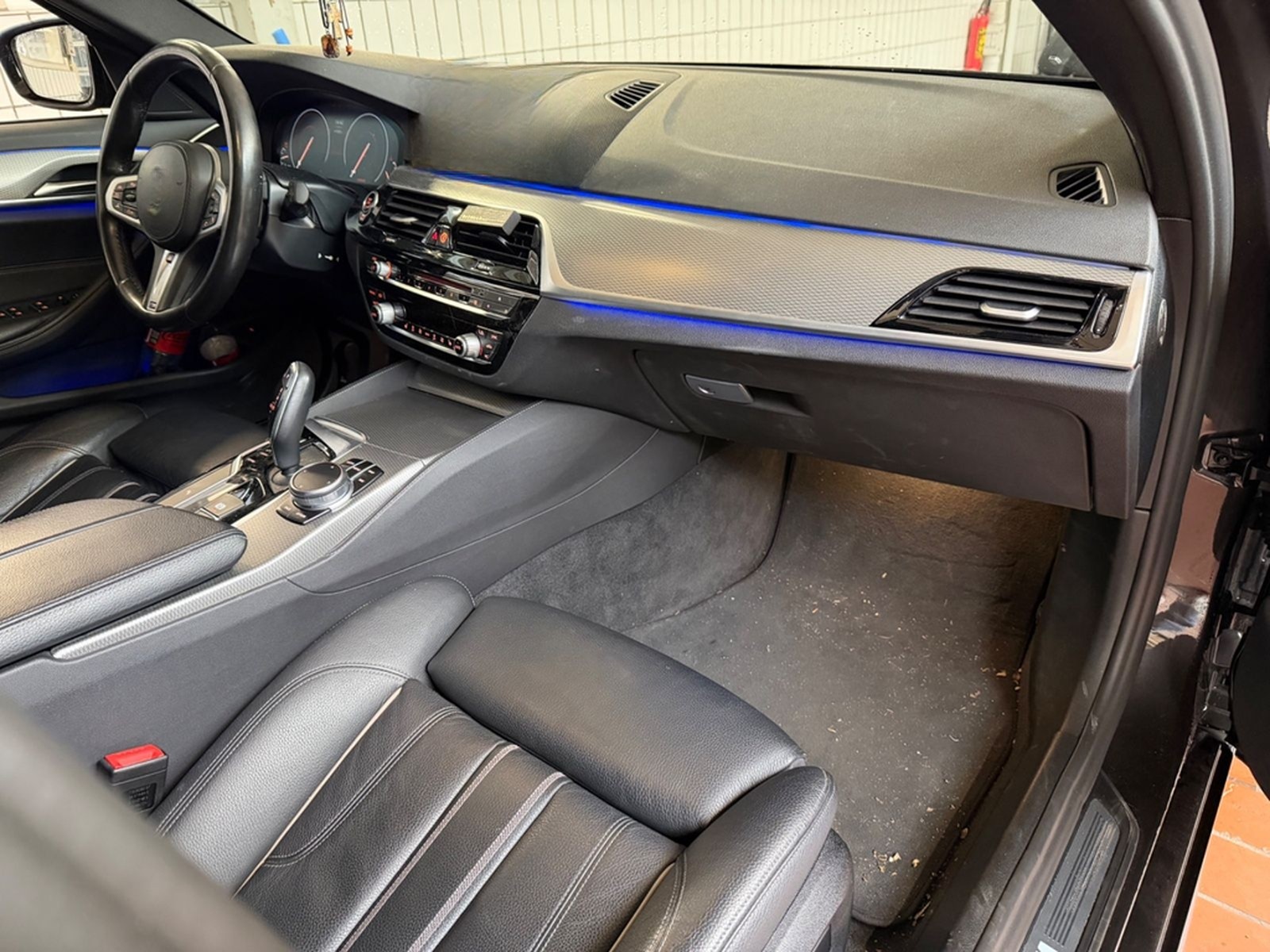 BMW 530d xDrive Touring A - foto 6