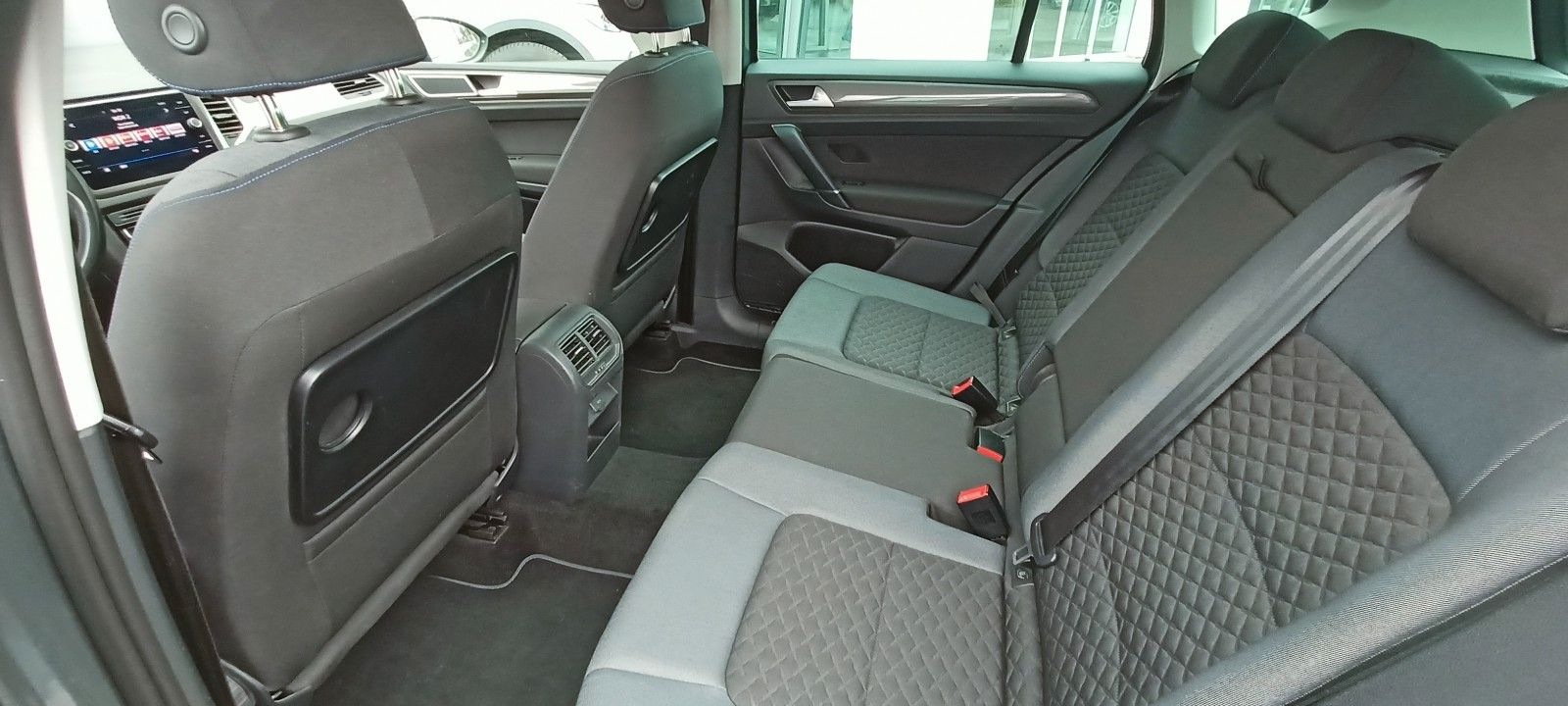 Volkswagen Golf Sportsvan 1.5 TSI DSG JOIN AHK Navi Kamera foto 9