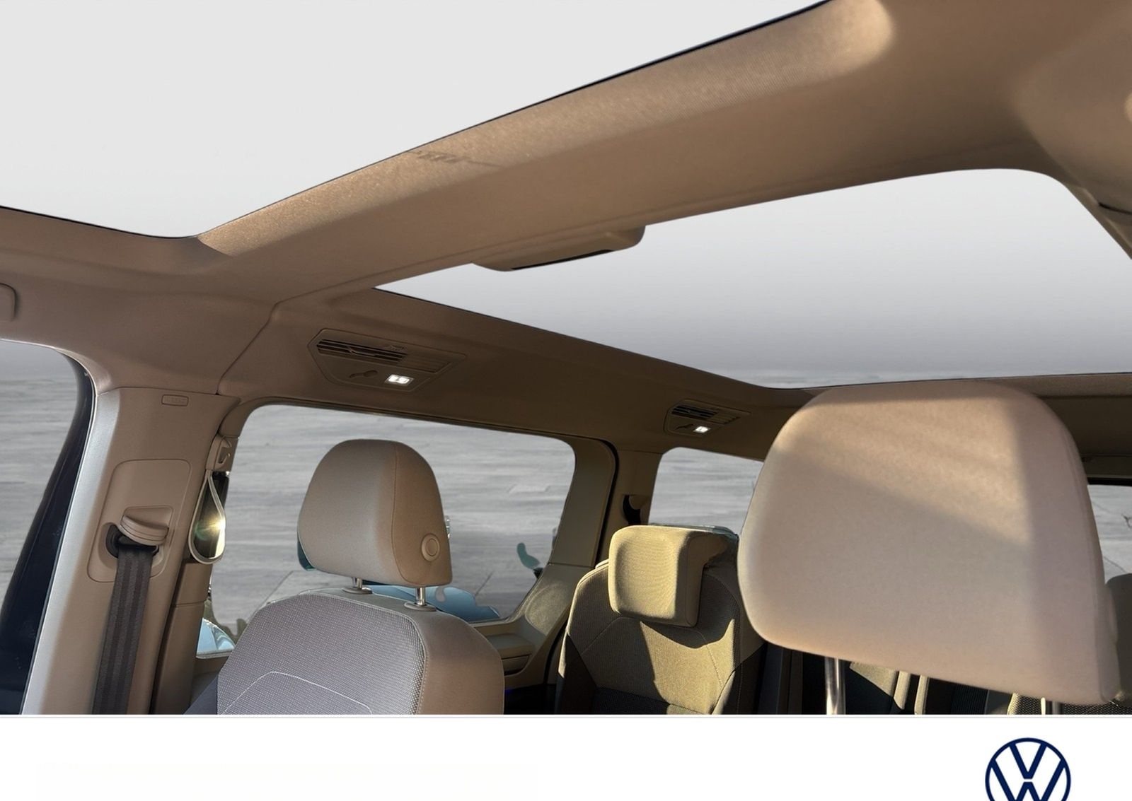 Volkswagen T7 Multivan HYBRID LIFE lang PANO STANDHZ. CAM foto 18