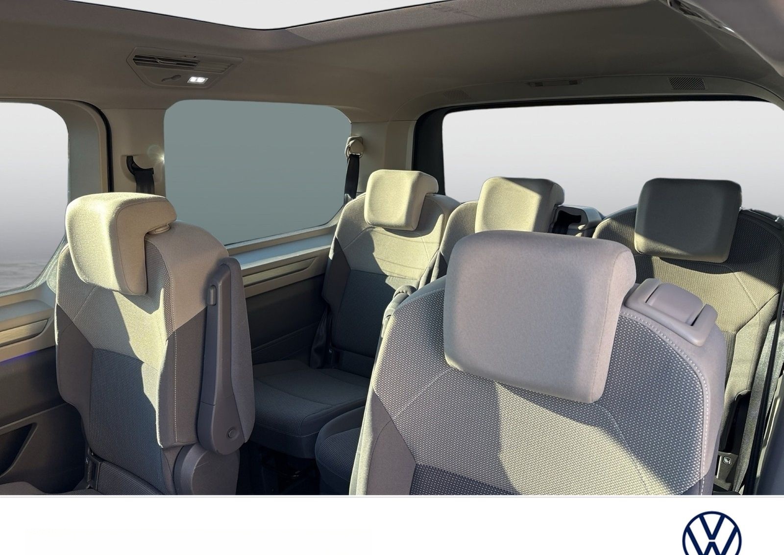 Volkswagen T7 Multivan HYBRID LIFE lang PANO STANDHZ. CAM foto 7