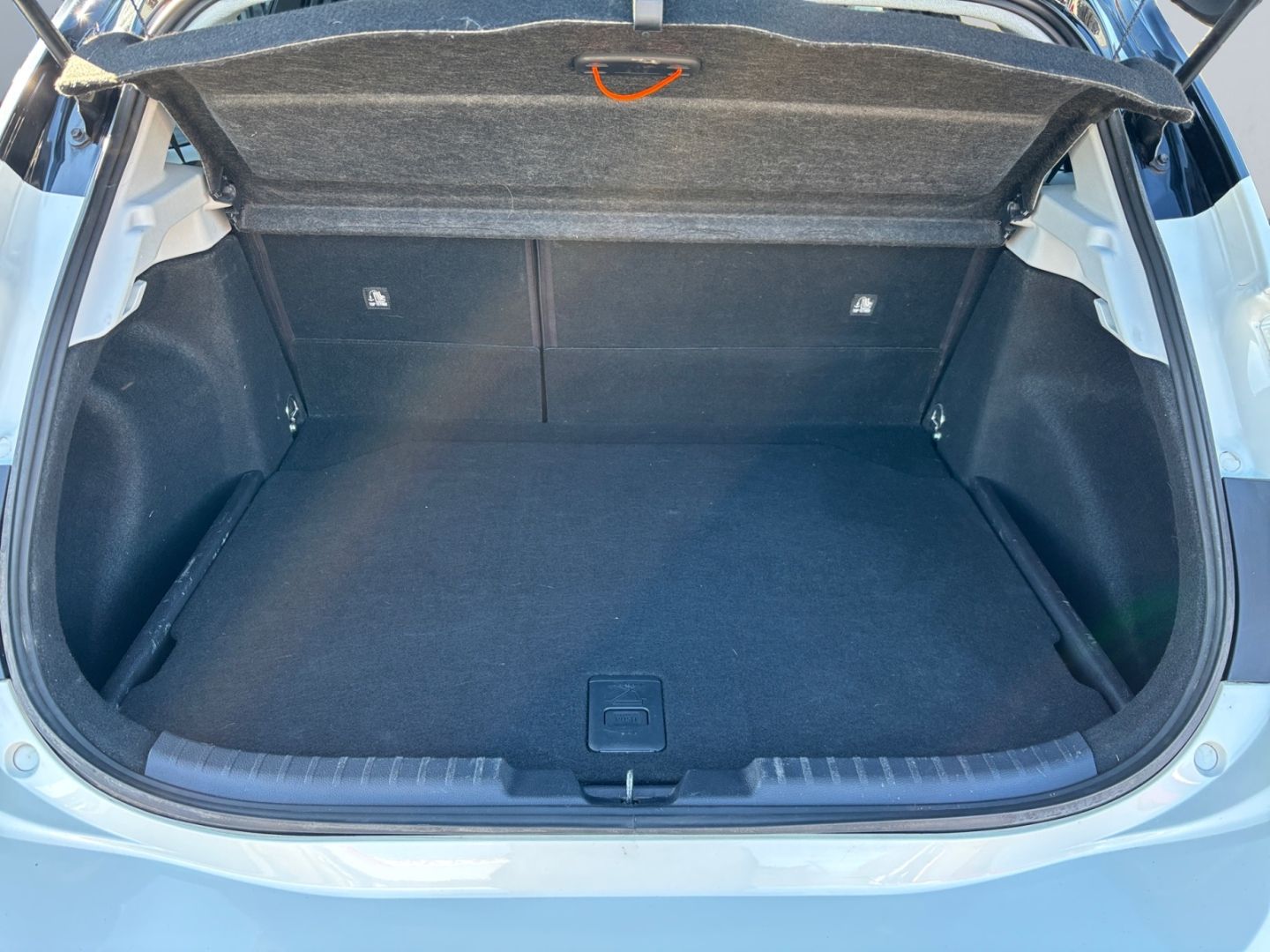 Toyota Corolla 2.0 Hybrid Team D *JBL*ACC*SHZ*CAM*Bi-LE foto 15