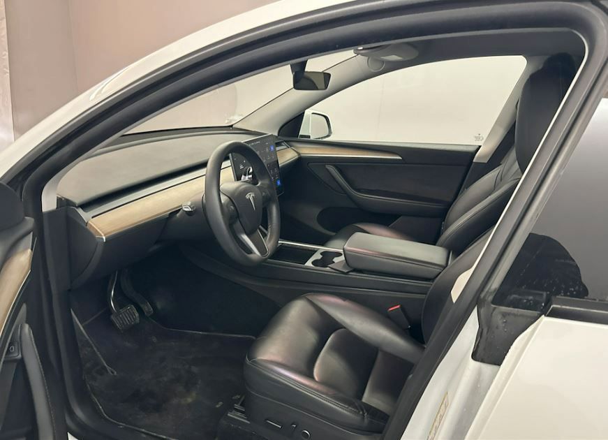Tesla Model Y Long Range Dual AWD 2xPARKSENSOREN+PANO+ foto 4