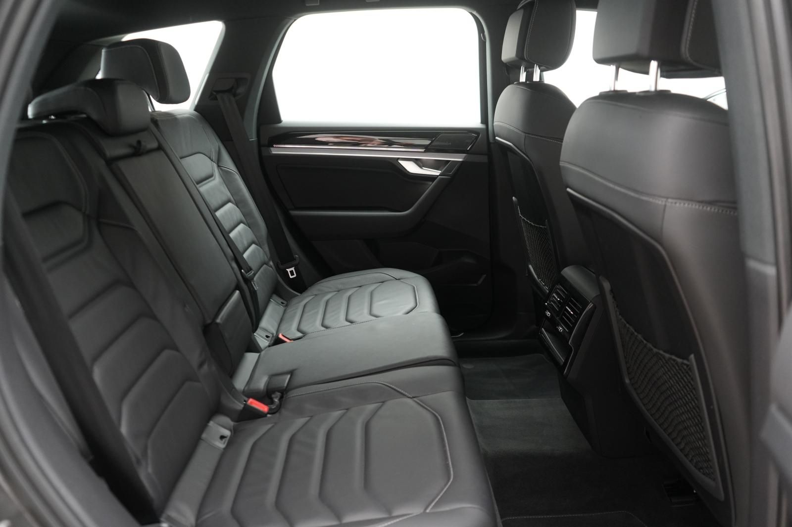 Volkswagen Touareg 3.0 V6 TDI 4Motion R-Line Leder/ACC/Kame foto 8