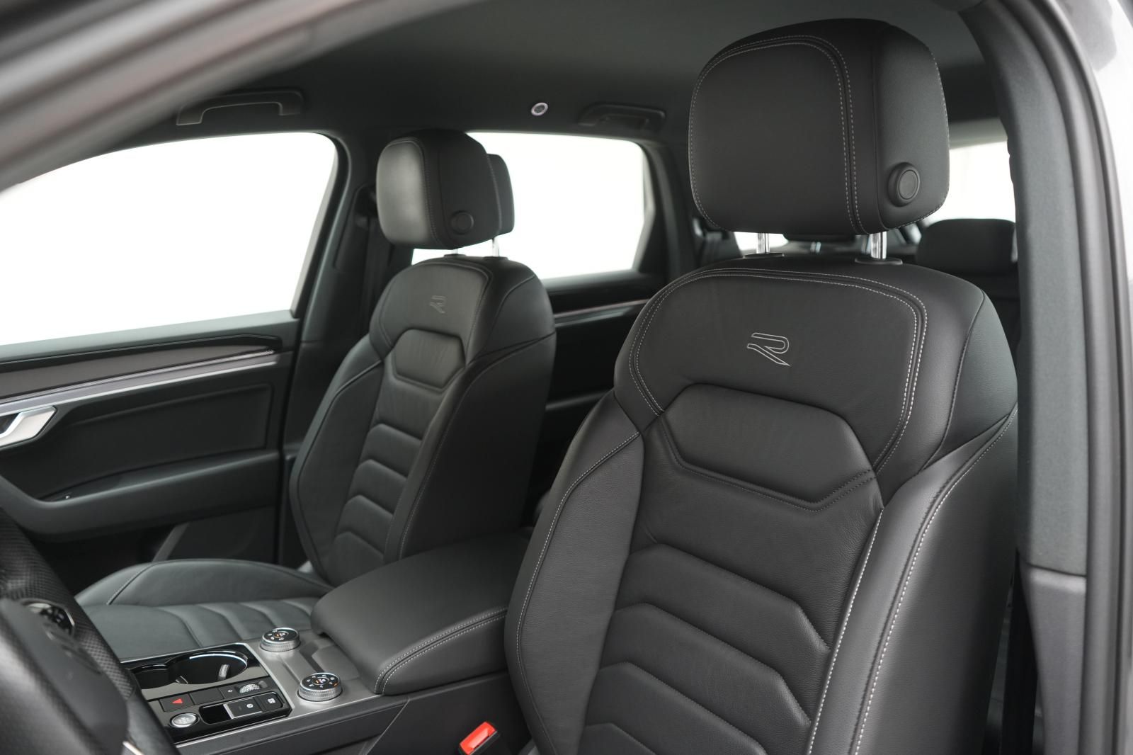 Volkswagen Touareg 3.0 V6 TDI 4Motion R-Line Leder/ACC/Kame foto 10